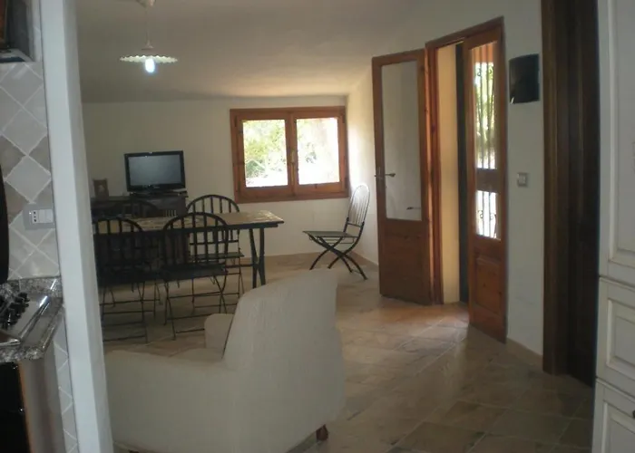 House 10' From The Sea, Ac, Garden, Parking, Wifi