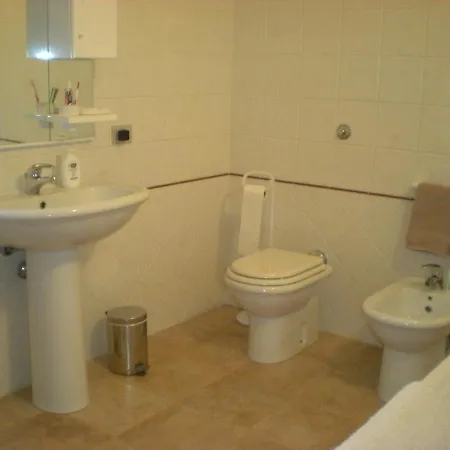 House 10' From The Sea, Ac, Garden, Parking, Wifi Annunziata (Sardinia)