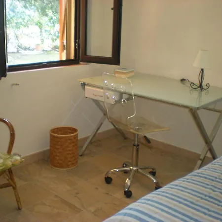 House 10' From The Sea, Ac, Garden, Parking, Wifi * Annunziata (Sardinia)