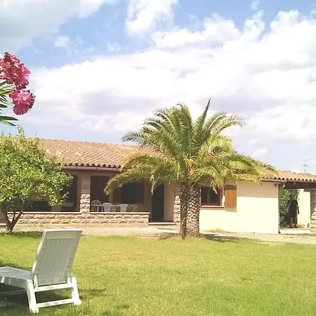 Holiday home House 10' From The Sea, Ac, Garden, Parking, Wifi *