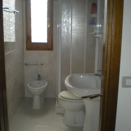 House 10' From The Sea, Ac, Garden, Parking, Wifi Annunziata (Sardinia)