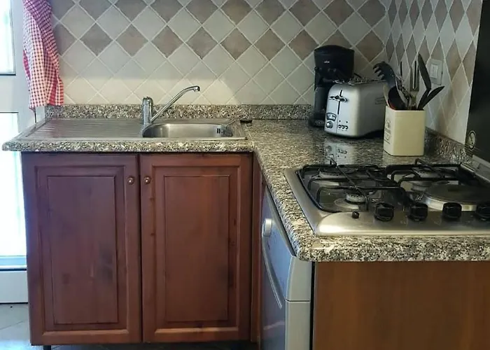 Vakantiehuis House 10' From The Sea, Ac, Garden, Parking, Wifi *